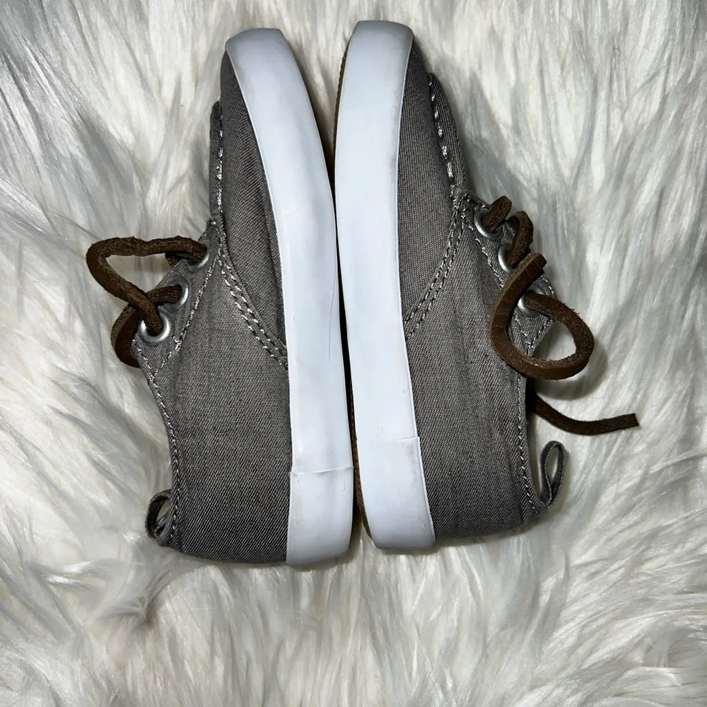 Old Navy infant/toddler Boat Canvas  Slip On Shoes. Size 12.5. Gray